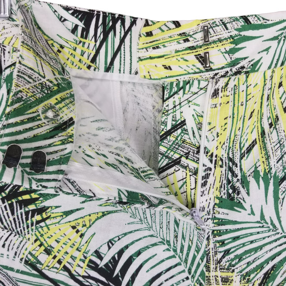 New Directions Shorts Swamp Lime White Palm Leaves Belt Loops Size 6 - Picture 3 of 5
